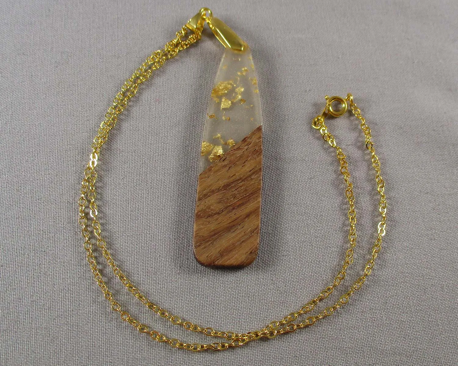 30% OFF!! Wood & Resin Pendant Necklace with Gold Foil 1pc (1526)