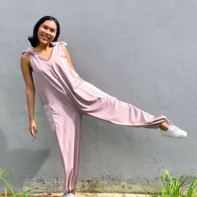 Pasyal Jumpsuit in Mauve